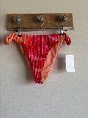 Dippin Daisys Pink & Orange Velvet Ribbed Bikini Bottoms